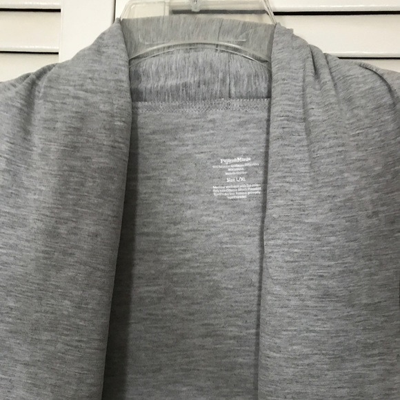 ๐ Pajamamania Cardigan - Picture 2 of 2